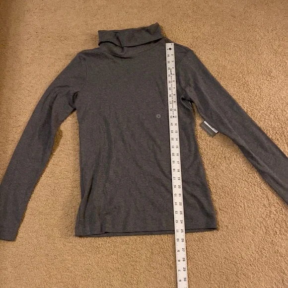 Eddie Bauer Turtleneck - Picture 3 of 8